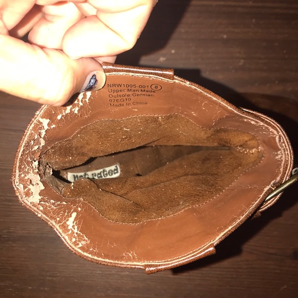 Adorable pair of pre owned boots - Picture 6 of 8